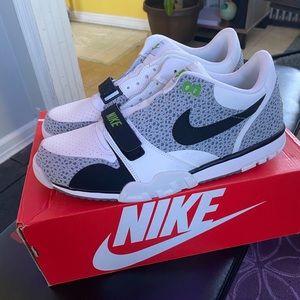 2004 nike air trainers